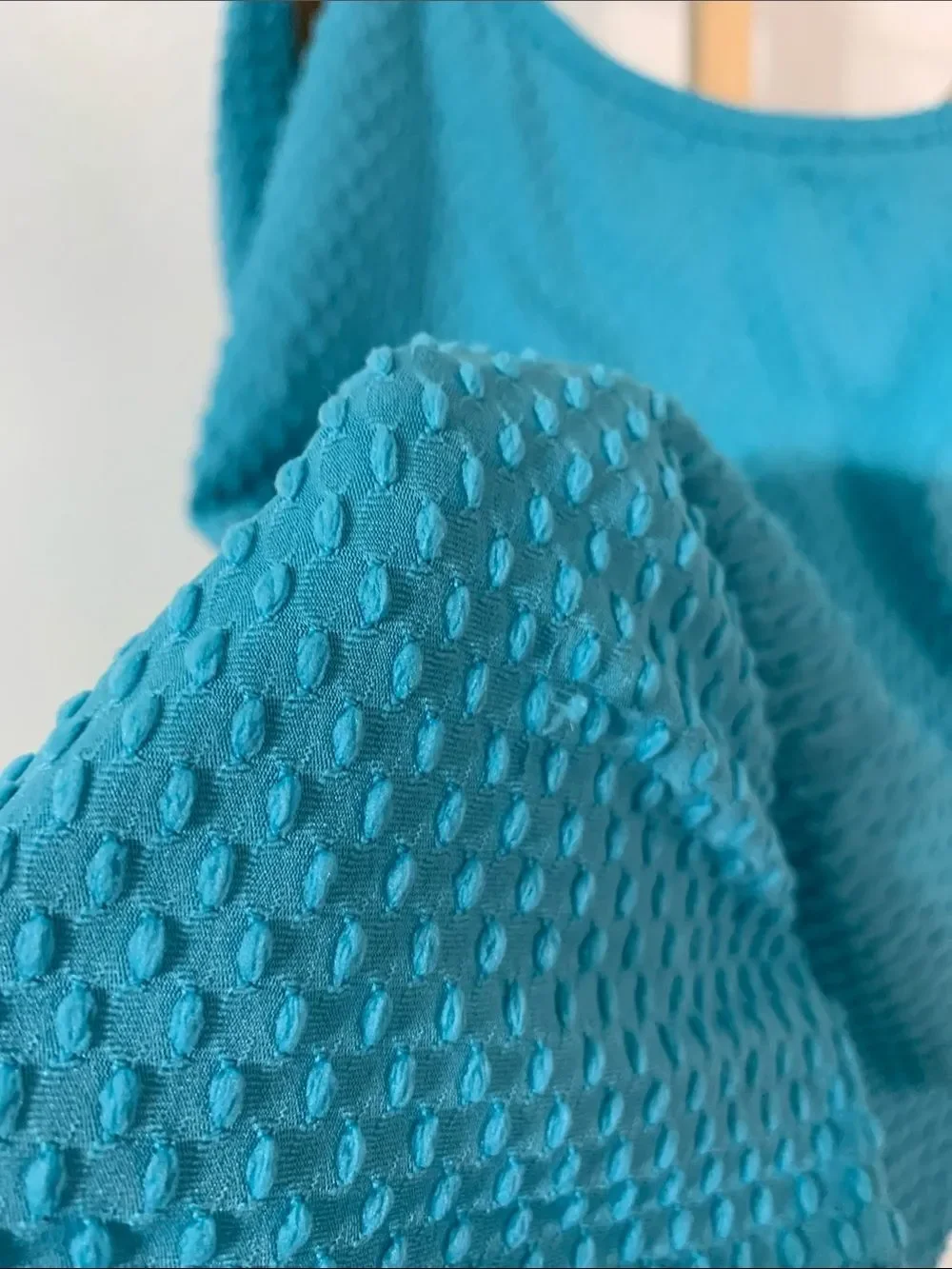 N/A teal textured